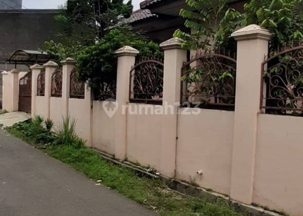 Rumah dijual di taman meruya ilir jakarta barat 1