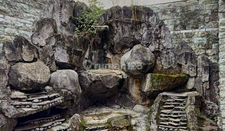 Rumah murah,, luas,  pinggir jalan di Tebet  2