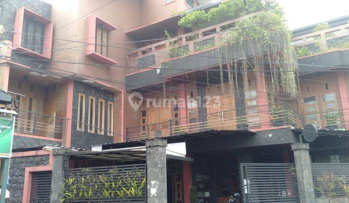 Rumah Bangunan Unik Lokasi Babakan Tarogong 1