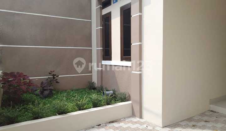 Jual rumah baru minimalis