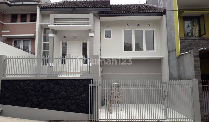 Rumah Full Renovasi Siap Huni Taman Cihanjuang 1