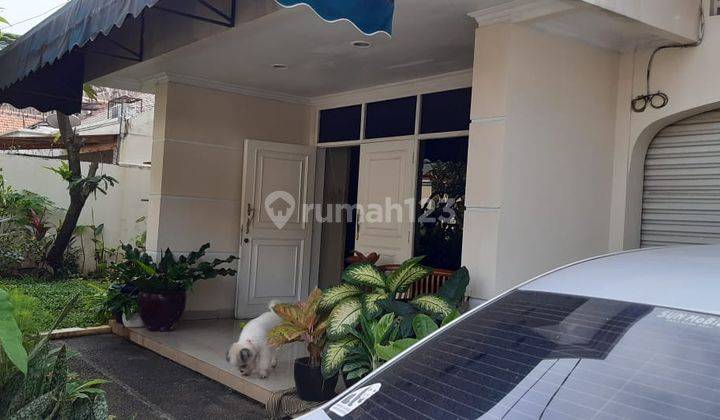 Rumah 2 Lantai dijual cepat di Kebayoran baru, Jakarta Selatan
 2