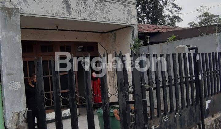 RUMAH DI KOMPLEK KEHAKIMAN UTAN KAYU JAKARTA TIMUR 2