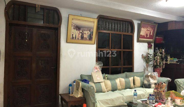 Rumah lokasi strategis Dwiwarna Raya 2