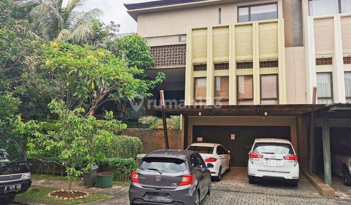 Rumah Mewah Siap Huni w/ Swimming Pool Cluster Brassia - De Park, BSD City Tangerang 2