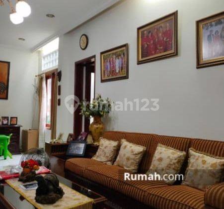 Di Jual Rumah Asri di Wijaya Jakarta Selatan 2