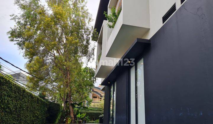 Rumah Minimalis kebayoran Baru Cantik Dijual Lux Pool Dekat Ke Mal Pondok Indah Dan Blok M Plaza Kebayoran Baru, Area Tenang Sekali 1