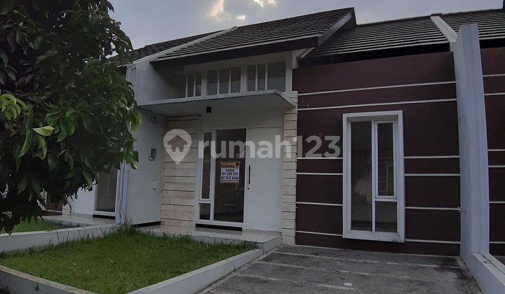 Rumah Lux Taman Kopo Indah 5 Redwood 2