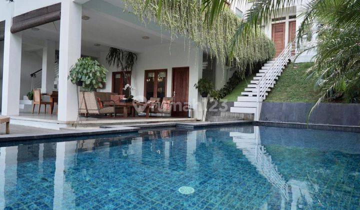 Villa Murah Mewah di Canggu 4 Bedrooms 1