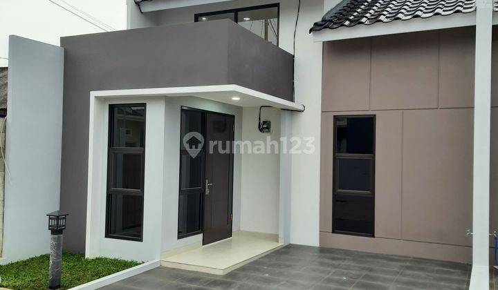 Rumah 1,5 Lantai Murah Dekat Stasiun Kereta Depok Baru 2