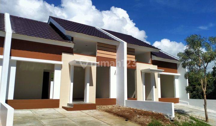 Rumah Ready Stock di Golden Spring Politeknik Negeri Manado, Manado 2