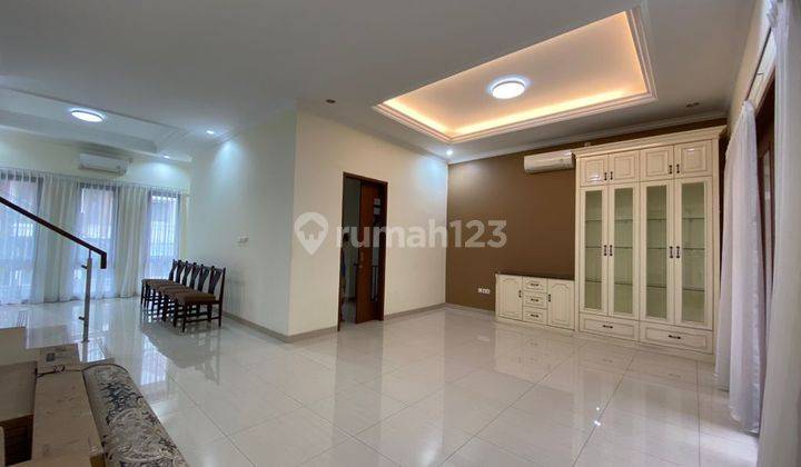 Rumah bergaya Modern di Pondok Pinang Jakarta Selatan 1