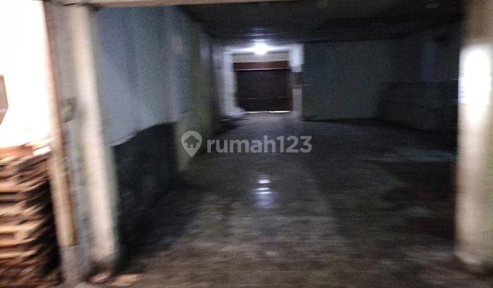 Rumah sekaligus Gudang Strategis Jagalan Solo 2