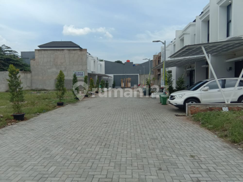 Di jual rumah 2 lantai bintaro tanggerang selatan tanpa dp dekat MRT,bebas banjir siap huni dekat stasiun kereta, KRL, dekat pintu toll, dekat halte busway, dekat wisata,kuliner,area perkantoran,dan pusat pendidikan dan perbelanjaan