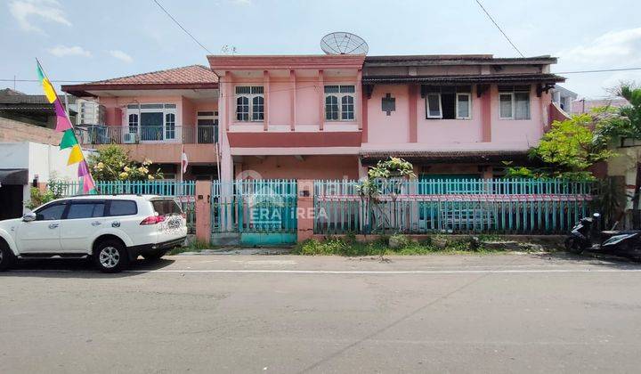 Rumah 2 Lantai di Tengah Kota Jebres 1