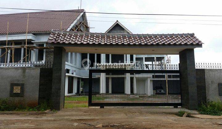 Rumah Luas Hitung Tanah di Jatirangon Bekasi 1