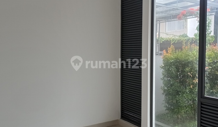 Dijual rumah baru sayap BKR 2