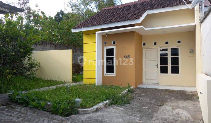 Rumah Bagus Halaman Luas, Siap KPR Di Perumahan Dekat UMY 1