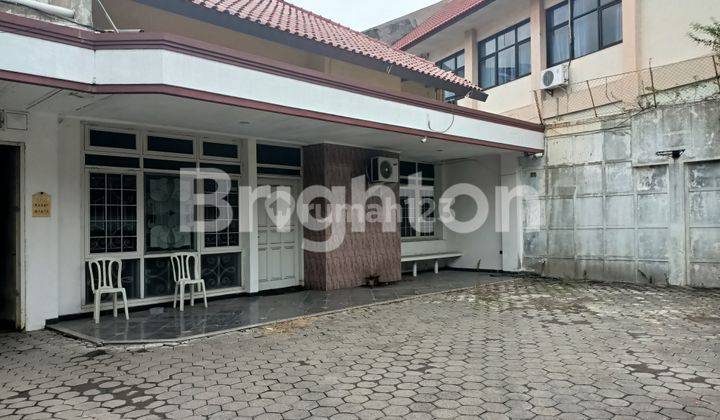 BUTUH CEPAT RUMAH STRATEGIS PUSAT KOTA SEMARANG TAMAN BRINGIN 1