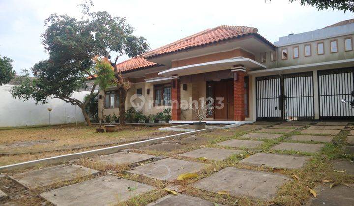 Rumah di kawasan elit Telaga Bodas dg halaman luas di Semarang 2