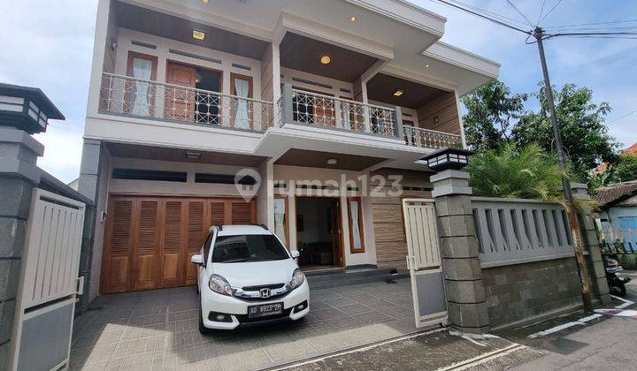 Rumah Mewah 2⅓Lt Baru Full Furnish Tengah Kota Solo 1