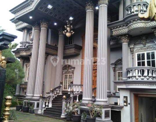 Rumah Mewah Bagai Istana di Perumahan Elite Citra Gran Cibubur 2