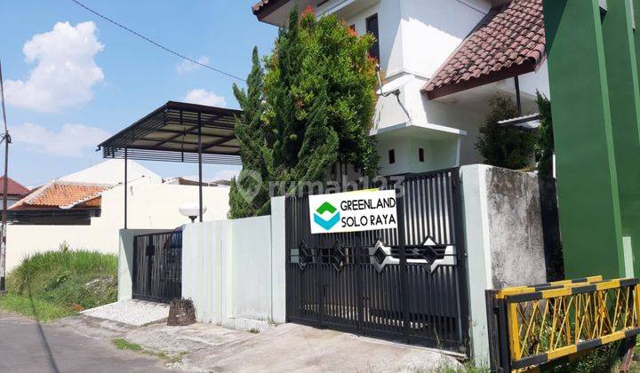 Rumah Cantik Hook di Perumahan Nyaman Kartasura 2