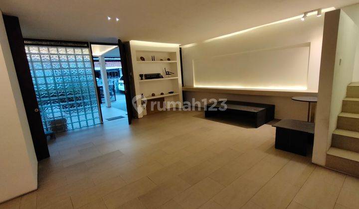 Rumah minimalis modern 2 lantai sayap Soekarno Hatta bandung 1