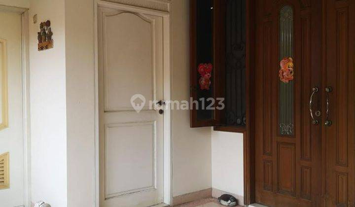 Dijual Rumah 2 Lantai Siap Huni Terawat ( BU ) 1