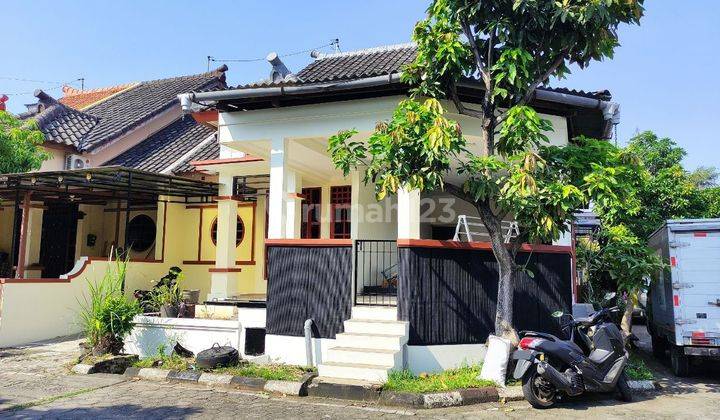 Rumah Tengah Kota di Semarang Indah  2