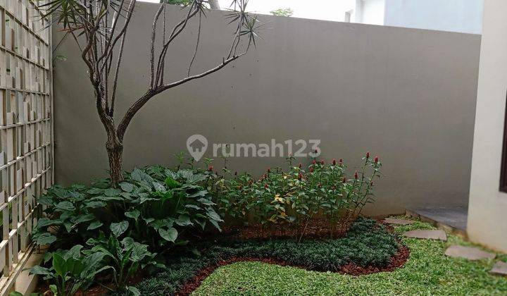 Dijual cepat rumah bangunan mandiri bagus di greencove bsd 2