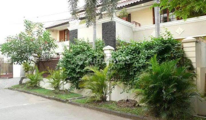 Rumah Rasa Villa di jalan Maleo Sektor 9 Bintaro Cocok Untuk Usaha 1