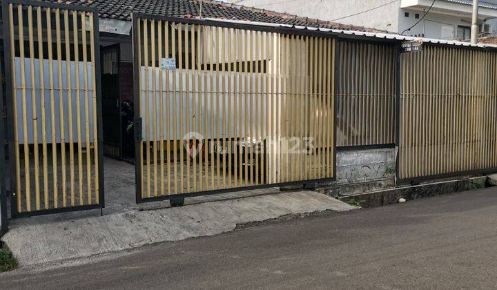 Rumah selangkah dari halte Bidara Cina, Jarinegara, hitung tanah  1