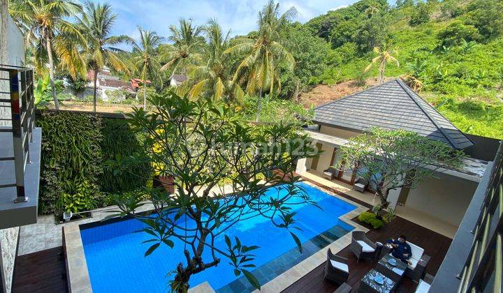 Villa mewah dan luas di Bukit Senggigi Lombok 2