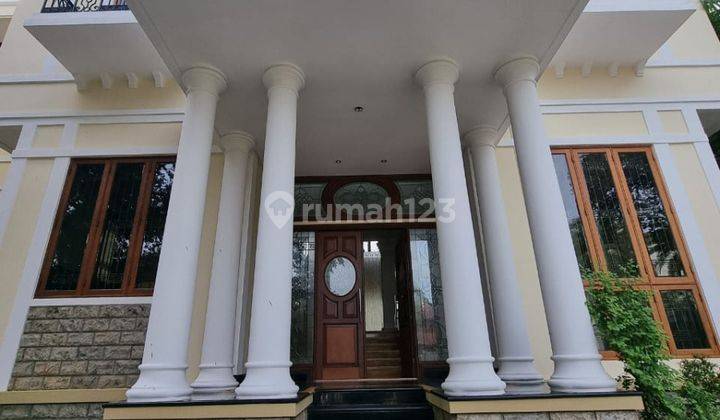 RUMAH EUROPEAN CLASSIC at Jl SEKOLAH KENCANA, PONDOK INDAH 2