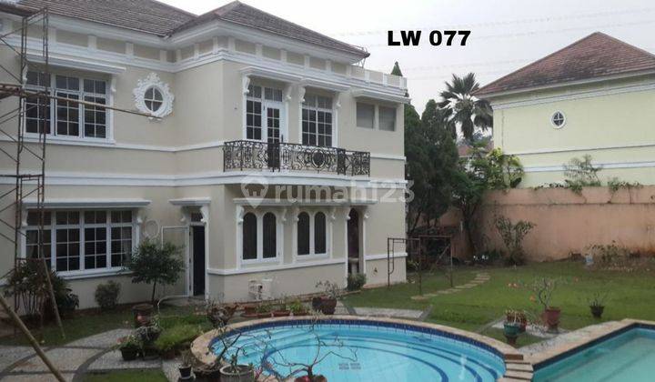 Rumah Mewah Cantik Klasik Luas Full Furnished di Legenda Wisata Cibubur 1