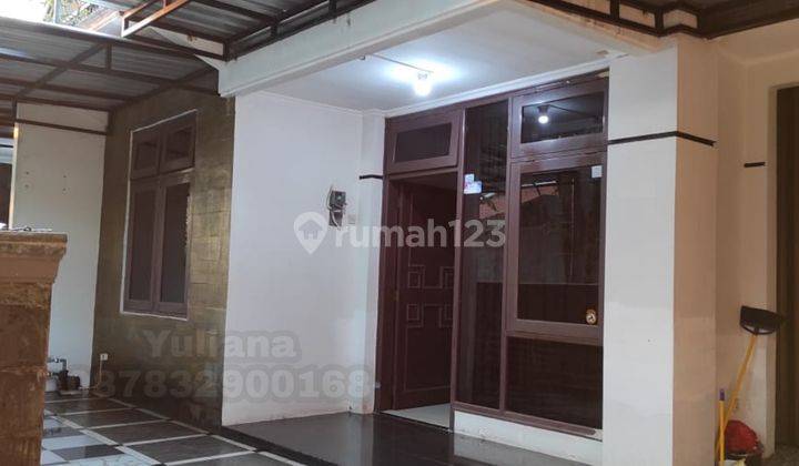 DIJUAL Rumah Bagus tingkat 1.5 lantai siap pakai di Perumahan Graha Padma, Semarang 1