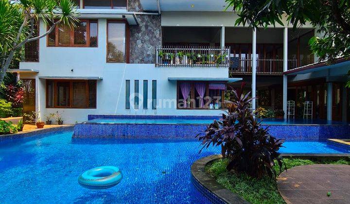 Rumah bagus private pool andara area  1