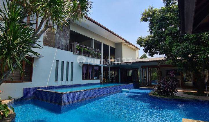 Rumah bagus private pool andara area  2