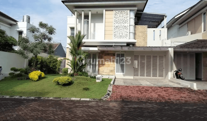 RUMAH MEWAH DLM PERUM DI JAKAL KM 9 1