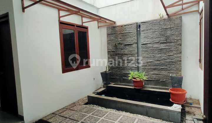 DISEWAKAN RUMAH DI SINGGASANA PRADANA 2