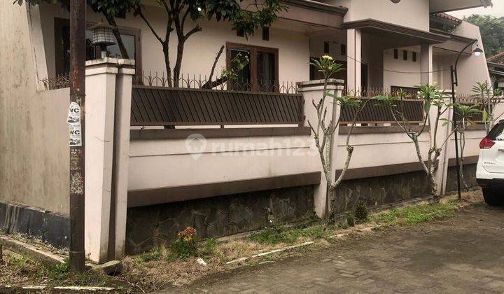 Rumah Bagus 2 Lantai di komplek perum Ungaran 1