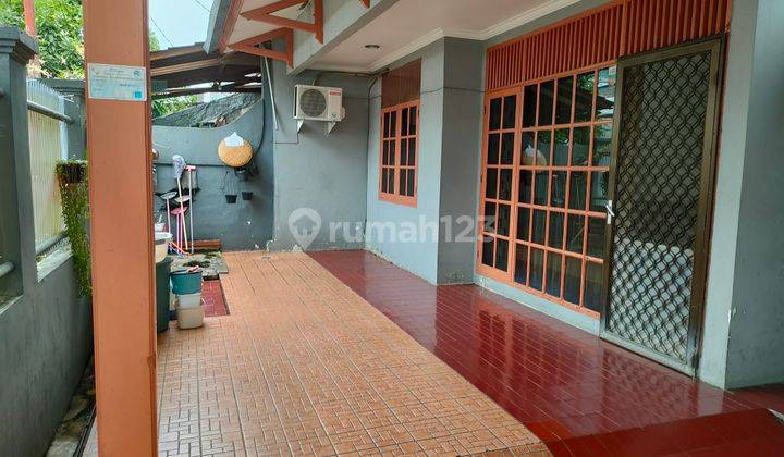  Rumah Strategis, Cocok investasi, Lokasi Meruya Best Deal! 1