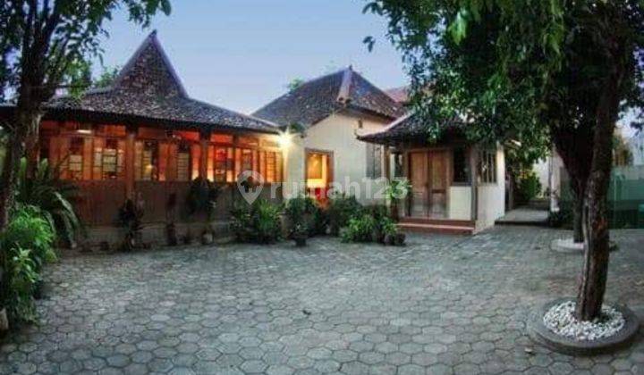 Rumah Klasik Untuk Gallery Di mantrijeron Kota Jogjakarta 1