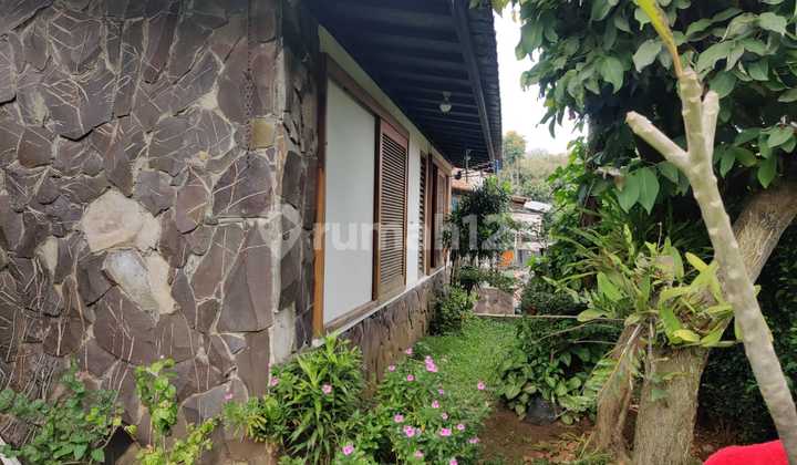 Rumah asri, Lokasi Strategis, Nyaman Huni Kawasan Sayap Pasteur 2