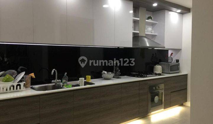 Dijual rumah bagus siap huni di Taman Kedoya Baru 2