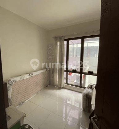 Rumah Minimalis Semi Furnish Di Discovery Bintaro Jaya 2