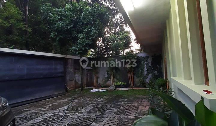 BEAUTIFUL HOUSE IN QUIET AREA IN PATRA KUNINGAN 2