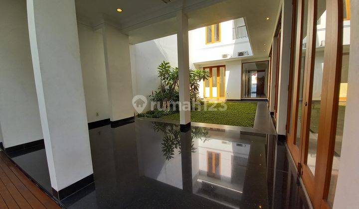 Tropical Modern House in Prestigious Location Pondok Indah 2