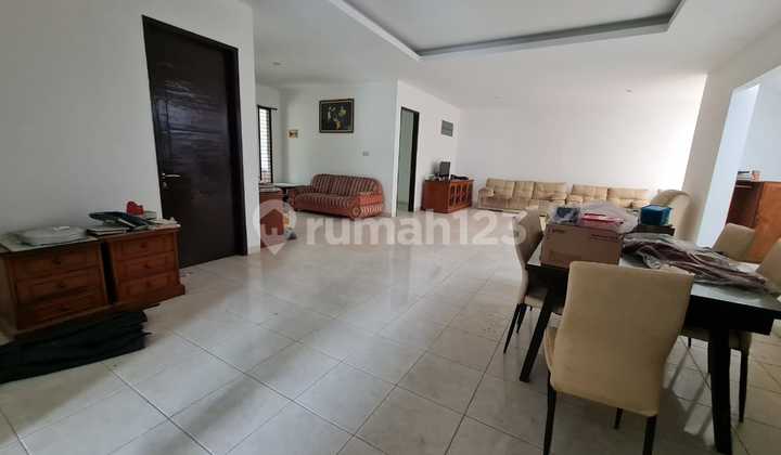 Dijual Rumah 1,5 Lantai Di Villa Melati Mas 2